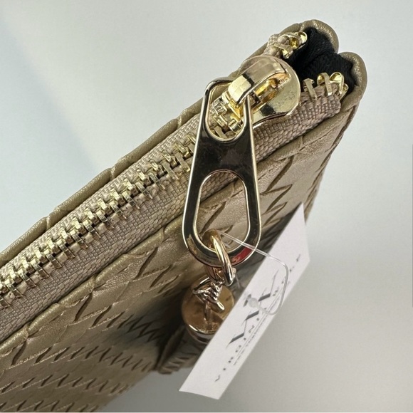 VIRGINIA WOLF Woven Pouch Gold Vegan Leather Clutch Tassel Zip Top Make Up - Picture 4 of 7